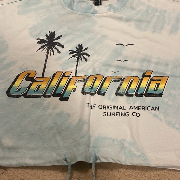 Forever 21 Cropped California Surfing 🏄‍♀️ T Shirt Drawstring Bottom Size M NWT - Picture 3 of 5